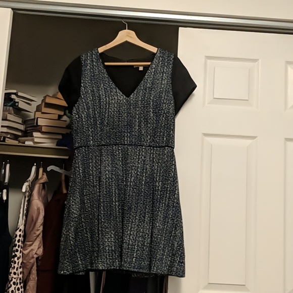 Banana republic - Picture 2 of 3